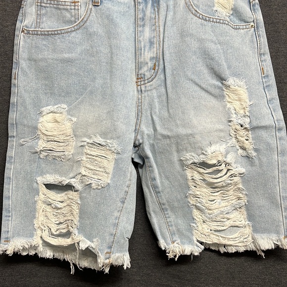 NIB - SHEIN Men Cotton Ripped Frayed Raw Hem Bermuda Denim Shorts - Small - Picture 9 of 12